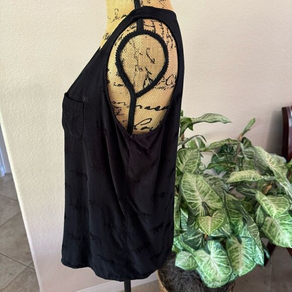 H&M Black Sleeveless Tank with Subtle Panther Pattern - Size M - Picture 4 of 8